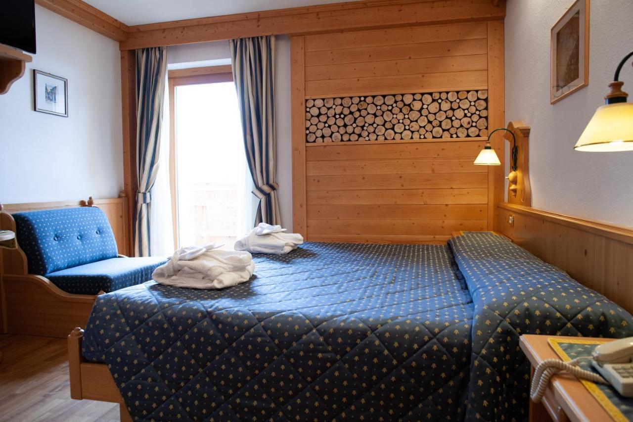 Hotel Posta フォルニ・ディ・ソプラ エクステリア 写真