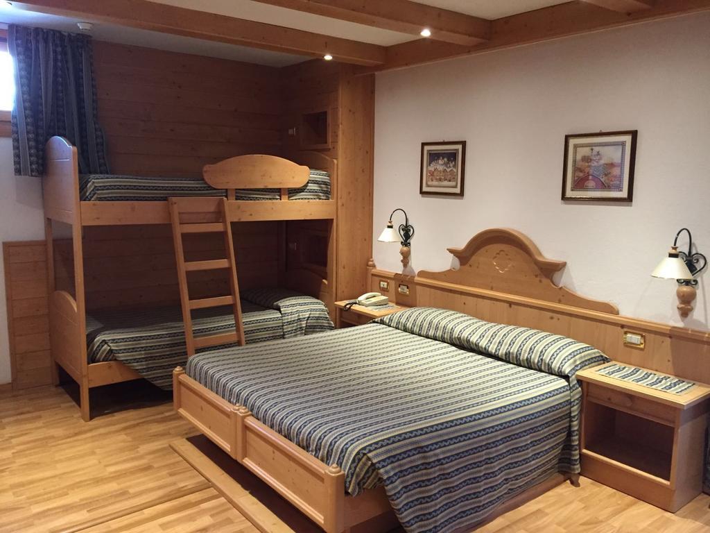 Hotel Posta フォルニ・ディ・ソプラ エクステリア 写真